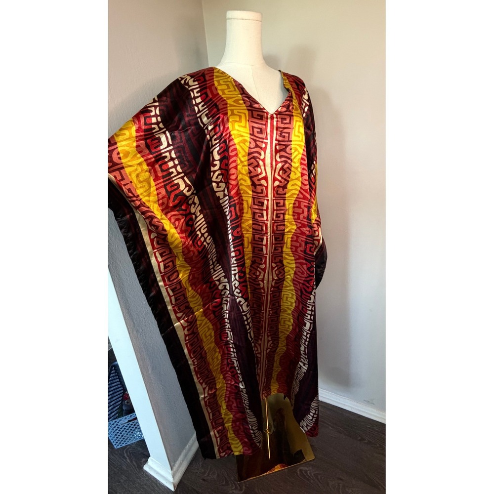 Winlar One Size Long Caftan Red Gold Black Geometric Print V Neck Resort Maxi